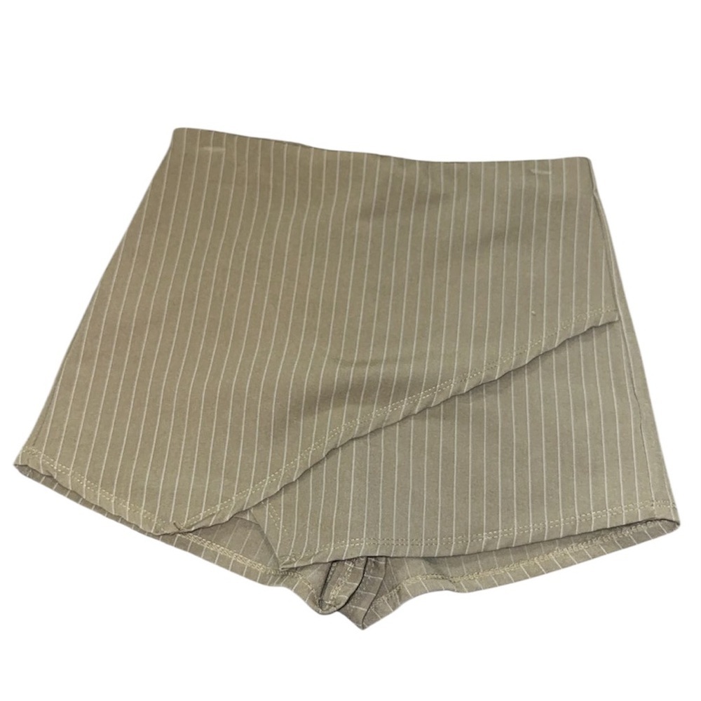 NWOT Womens Skort